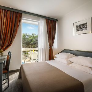 Camera con letto king size