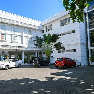 The Kings Bay Hotel By Silvas
